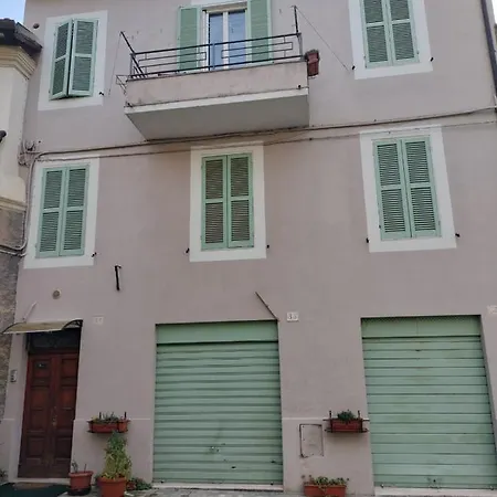 Porta Est