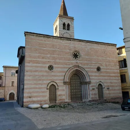 Konukevi Porta Est Foligno